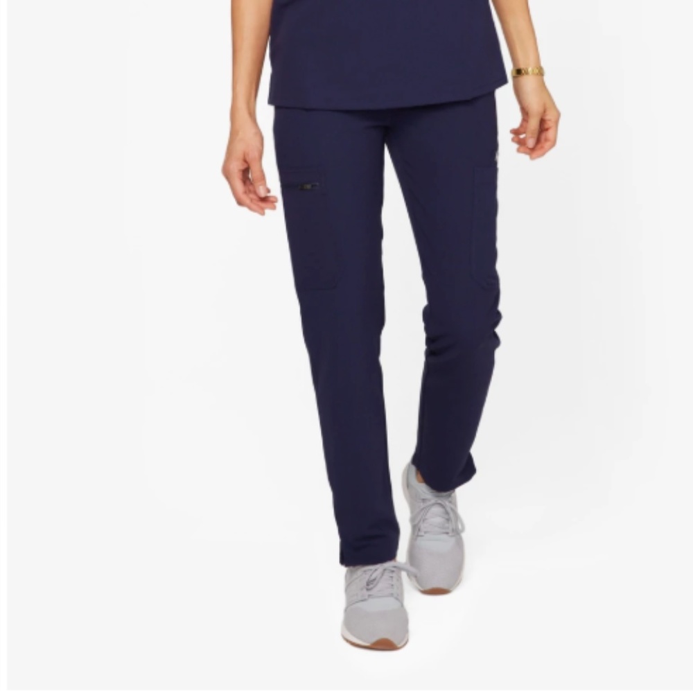 Yola  Petite Skinny Scrub Pants Small